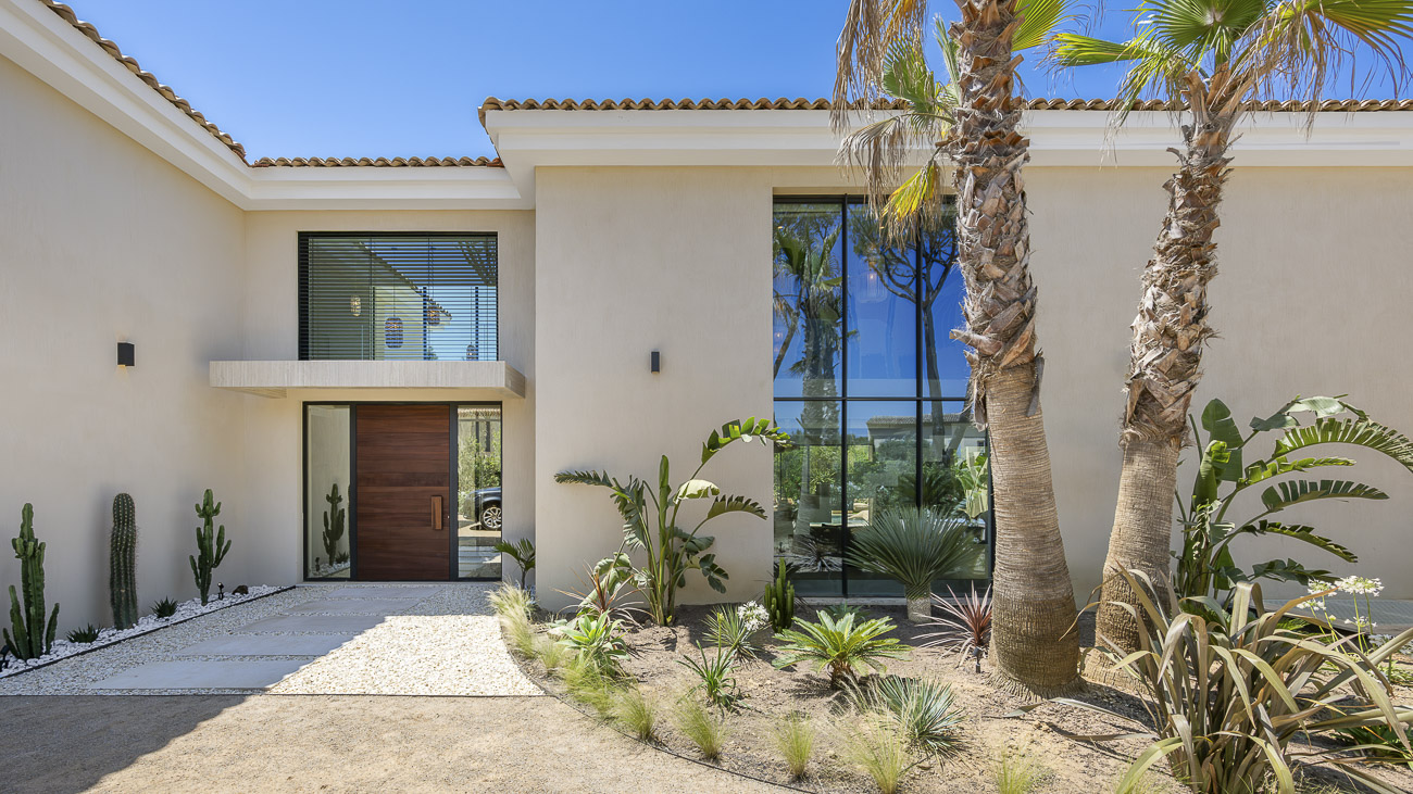 Photographe pour architecte : villa de luxe à Saint-Tropez Photographie d'une villa d'architecte à Valescure